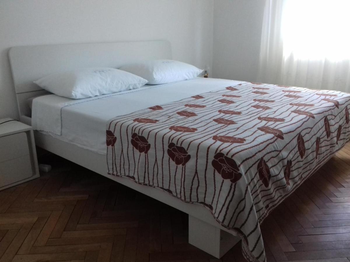 Apartment Dragan Póla Kültér fotó