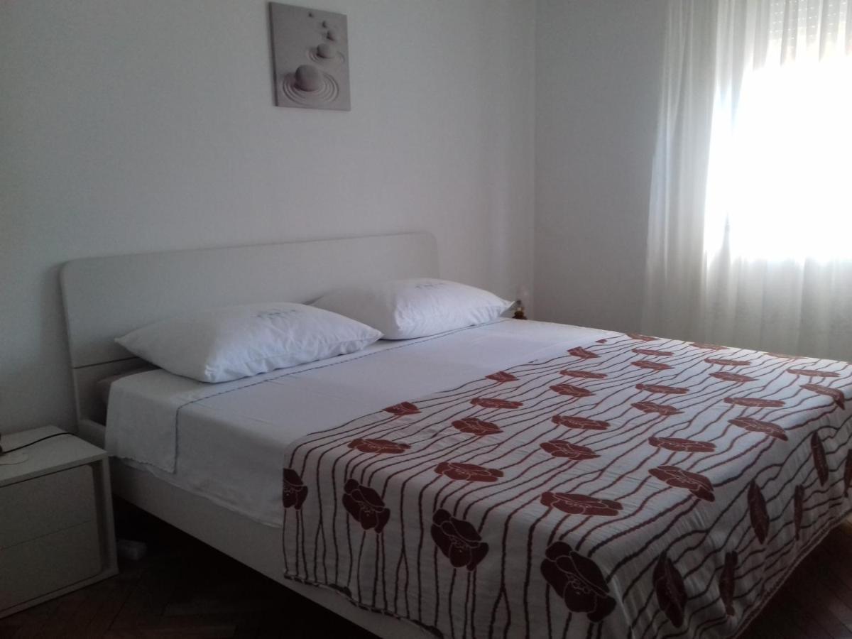Apartment Dragan Póla Kültér fotó