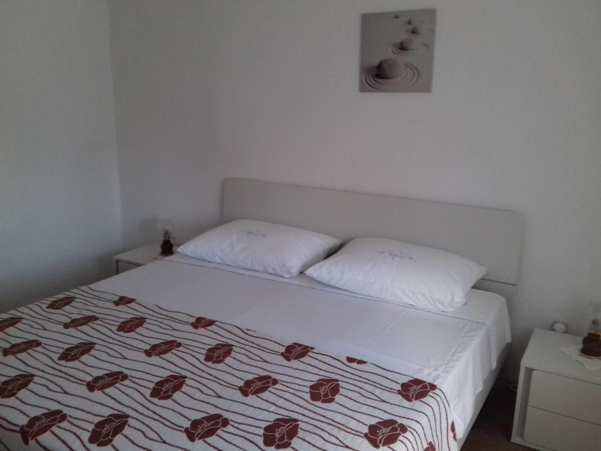Apartment Dragan Póla Kültér fotó